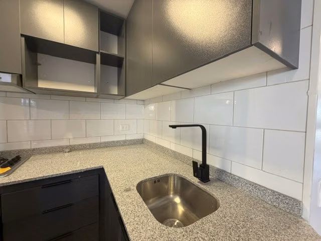 Lindo dpto remodelado 2 dormit metro escuela militar - Imagen 12