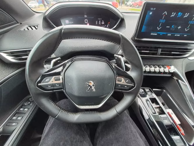 Peugeot  THP Allure Pack AT – 44.000 km”. - Imagen 5