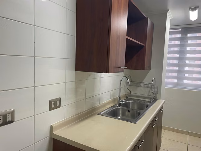 Departamento 3D, 2 baños Condominio Los Conquistadores.