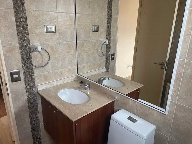 Departamento 3D, 2 baños Condominio Los Conquistadores.