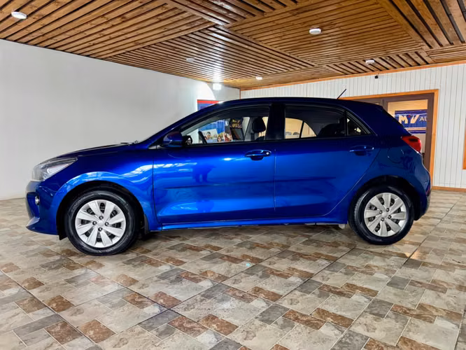 KIA RIO 5 EX - Imagen 2