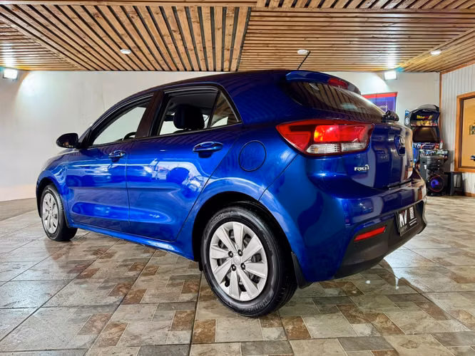 KIA RIO 5 EX - Imagen 3