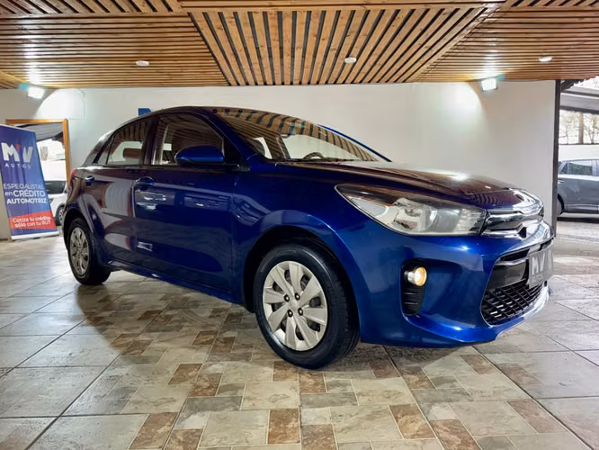 KIA RIO 5 EX - Imagen 9