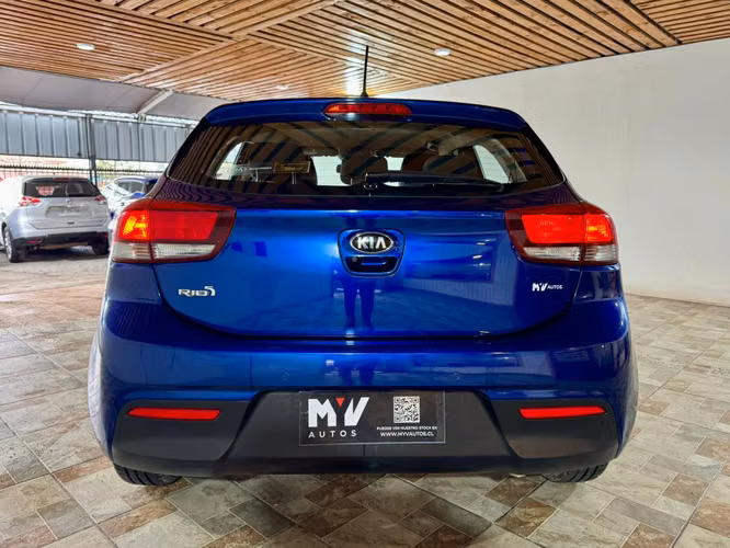 KIA RIO 5 EX - Imagen 6