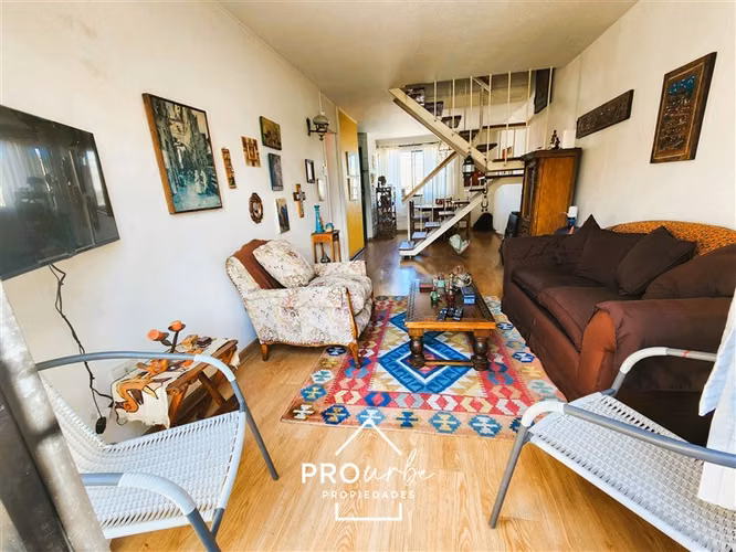 Departamento en venta Duplex de 3 dorm. en Macul