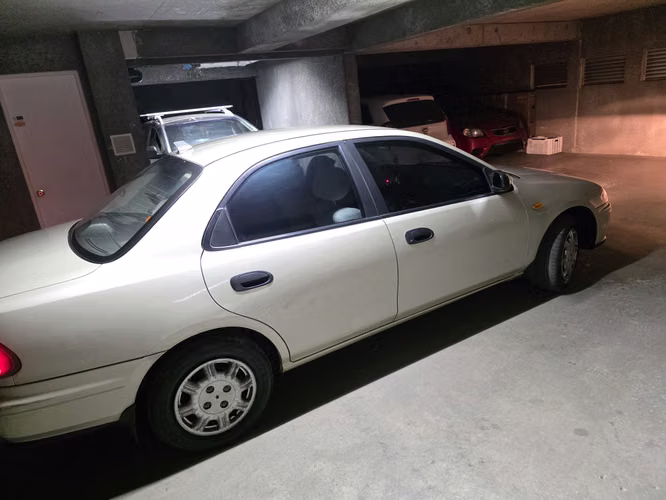 Venta de Mazda Artis 1999
