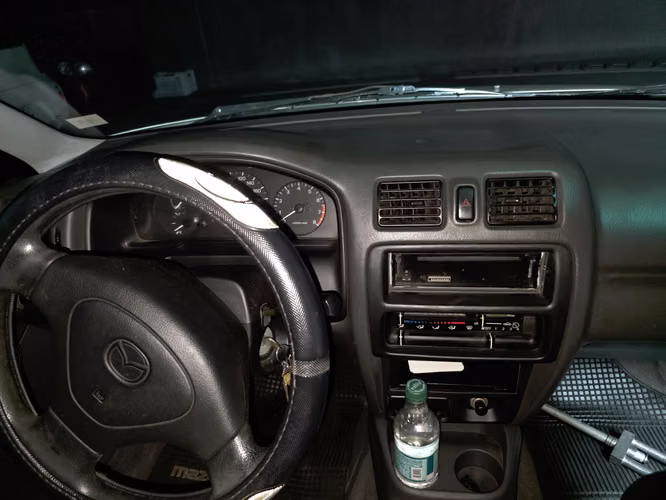 Venta de Mazda Artis 1999
