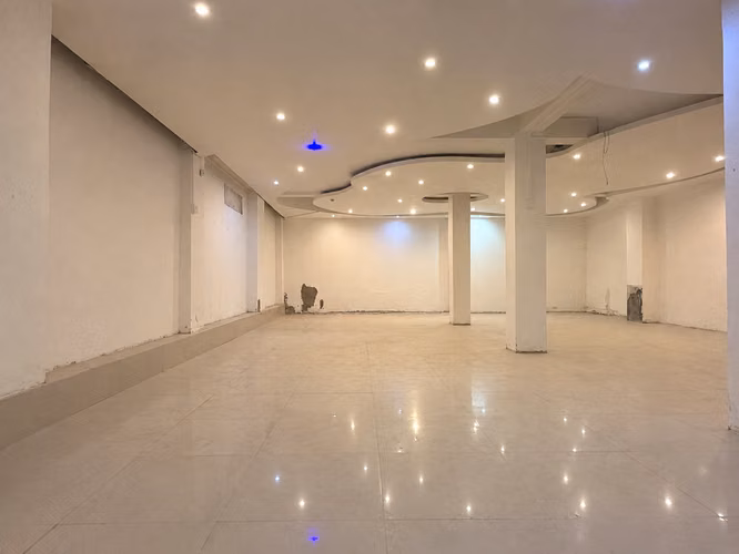 LOCAL COMERCIAL EN PLENO BARROS ARANA | 217 M² | ALTO FLUJO - Imagen 3