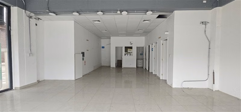 Local Comercial en arriendo en Lo Barnechea - Imagen 10