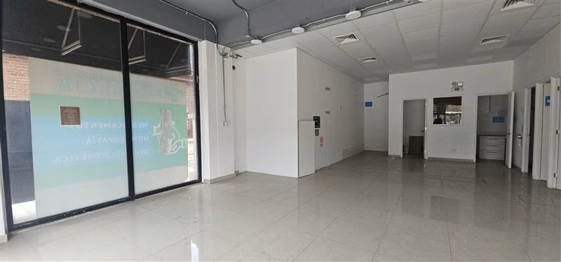 Local Comercial en arriendo en Lo Barnechea - Imagen 11