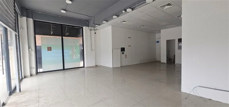 Local Comercial en arriendo en Lo Barnechea - Imagen 13