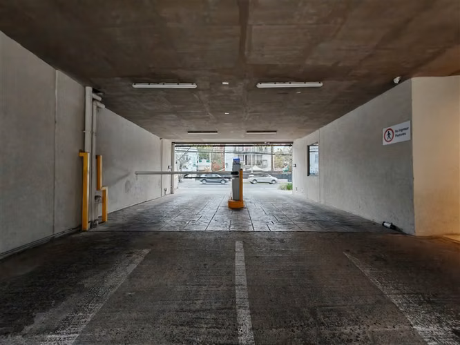 Ultimos Local Comercial alto transito Providencia - Imagen 6