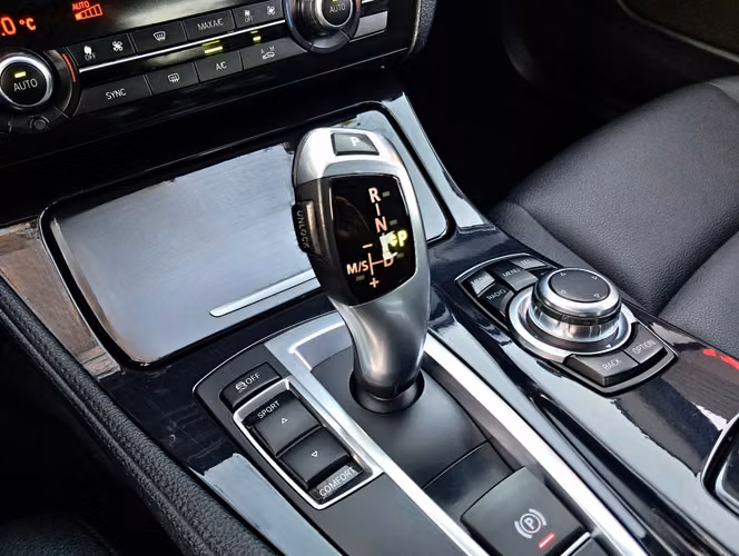 BMW 520 I 2.0 AUT 2015