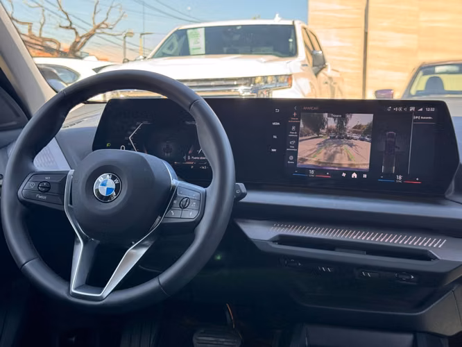 BMW 118 HATCHBACK 1.5 AT 2025