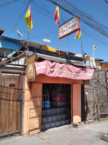 En venta casa uso Comercial-Habitacional. A. Hospicio