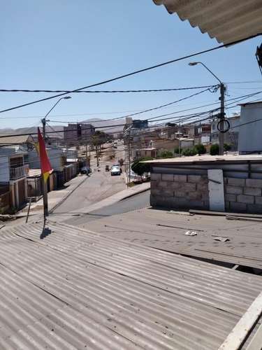 En venta casa uso Comercial-Habitacional. A. Hospicio