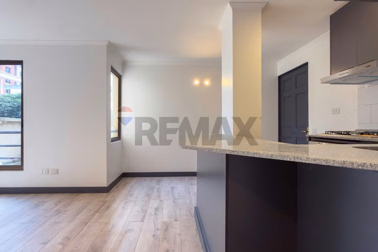 Venta espectacular depto m escuela militar 2d2b