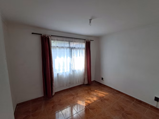 GRAN CASA EN EL MEJOR SECTOR DE CONCHALI - Imagen 10