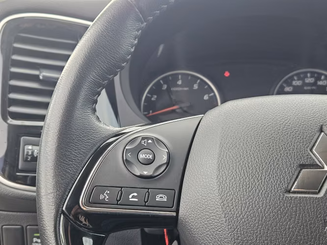Mitsubishi Outlander Glx At 4x2 2.0 2023