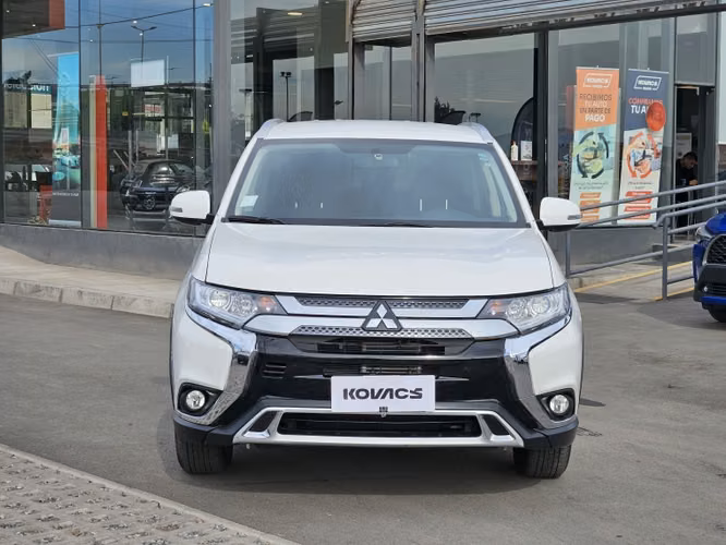 Mitsubishi Outlander Glx At 4x2 2.0 2023