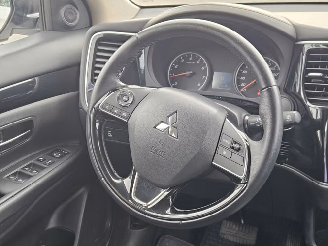 Mitsubishi Outlander Glx At 4x2 2.0 2023