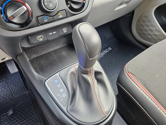 Hyundai Grand I10 Ai3  Sedan 1.2 At Plus Fl 2026