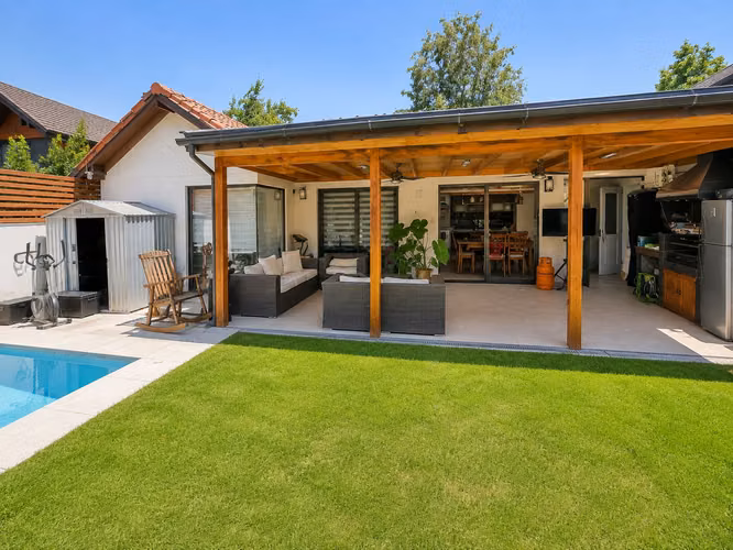 VENTA CASA AYRES DE CHICUREO QUINCHO PISCINA - Imagen 9