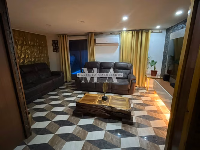  Vende Casa 4D 2B con Piscina en Valle Grande - Imagen 8