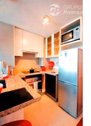 Departamento en venta de 2 dorm. 2 baños en plaza Ñuñoa - Imagen 2