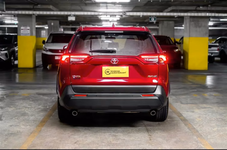 Vendo Toyota Rav4 año 2025, excelente estado