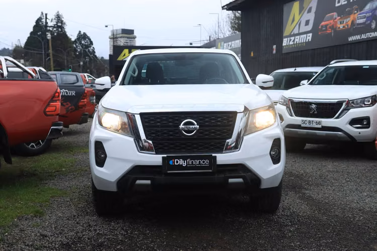 NISSAN NAVARA MT 4X2 2021 XE DIESEL FULL EQUIPO CON AC DOBLE CABINA - Imagen 7