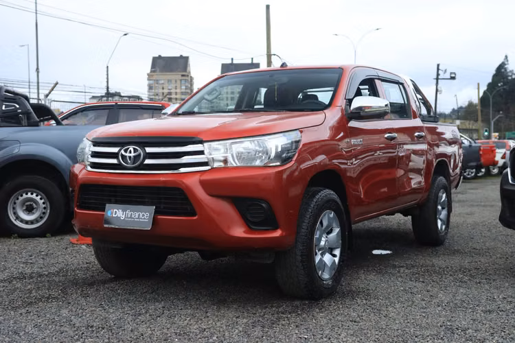 TOYOTA HILUX DX AÑO 2019 FULL EQUIPO 4X4 2.4 CAJA 6TA DOBLE CABINA