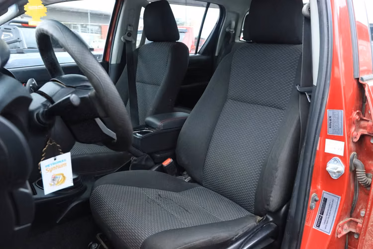 TOYOTA HILUX DX AÑO 2019 FULL EQUIPO 4X4 2.4 CAJA 6TA DOBLE CABINA