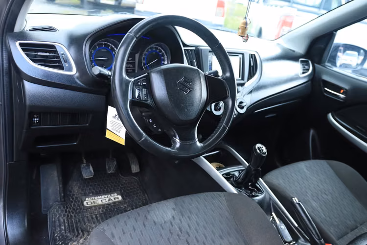SUZUKI BALENO AUTO AÑO 2018 MOTOR 1.4L CAJA MT FULL AC 2 DUEÑOS