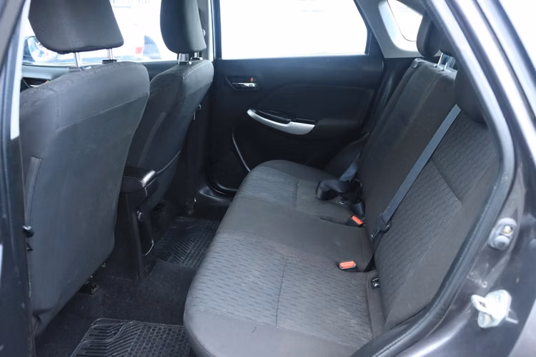 SUZUKI BALENO AUTO AÑO 2018 MOTOR 1.4L CAJA MT FULL AC 2 DUEÑOS
