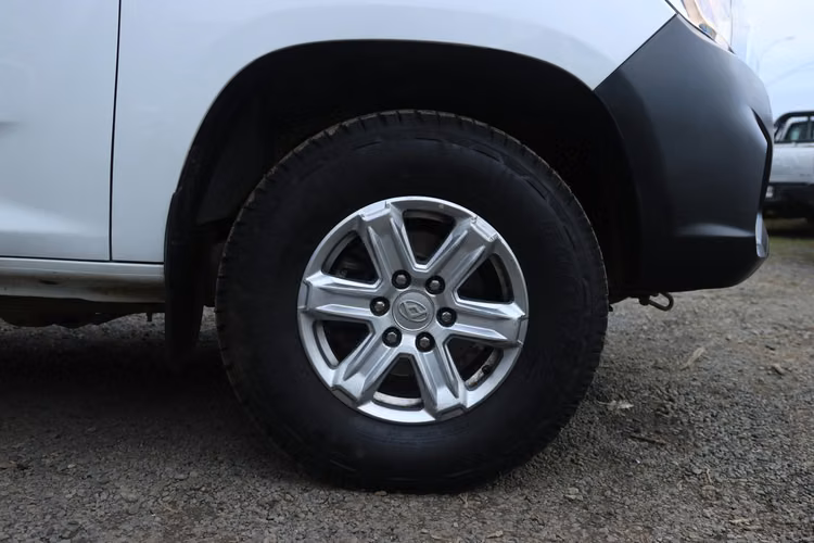 MAXUS T60 2023 UNICO DUEÑO 2.8 DIESEL 6TA MT FULL EQUIPO CON AC - Imagen 8