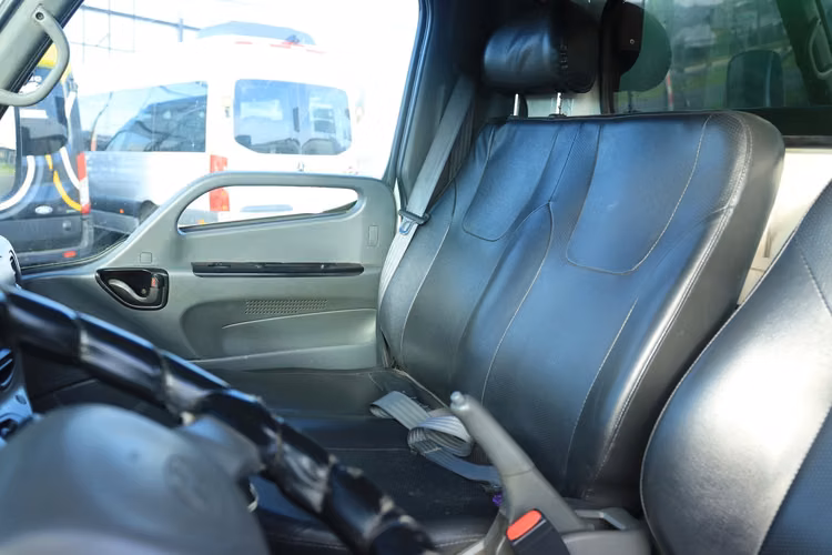 CAMION HYUNDAI HD35 LIGHT 2021 DIESEL 2.5 CAJA 5TA MT DE CARGA CLASE B - Imagen 15