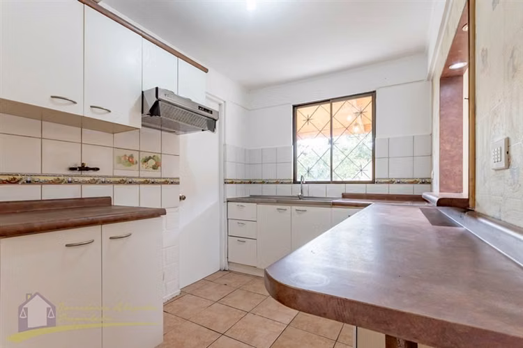 Tu casa en Cerrillos: 3 dormitorios, patio y estacionamiento - Imagen 12