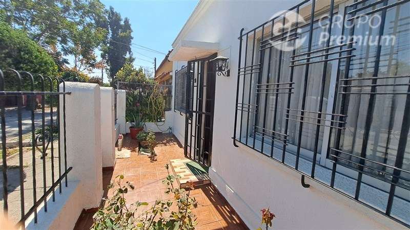 Casa remodelada y amoblada en Estacion Central 3D1B - Imagen 28