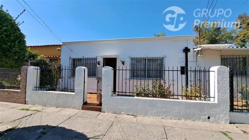 Casa remodelada y amoblada en Estacion Central 3D1B - Imagen 26