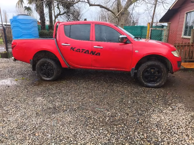 Mitsubishi katana 2015