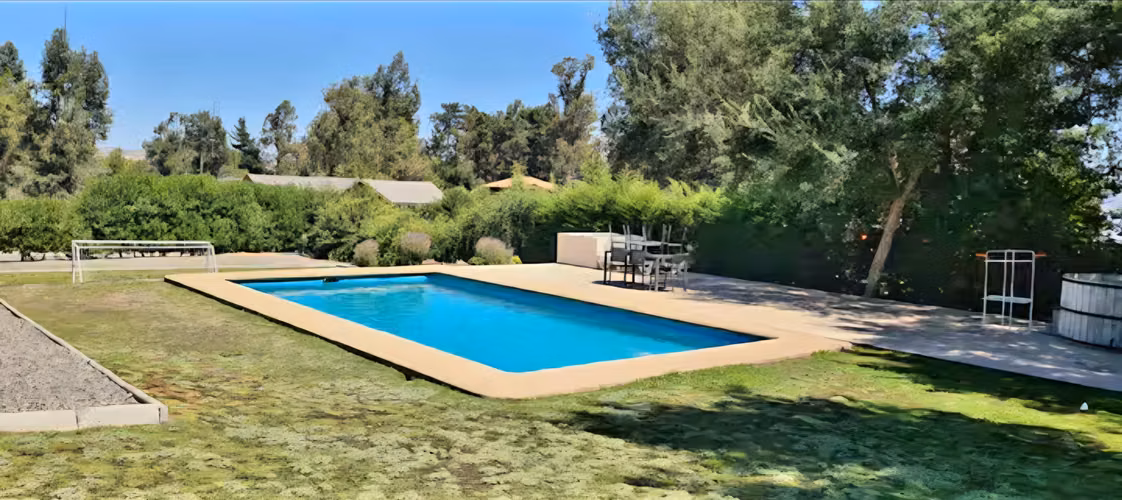 GRAN CASA  MODERNA CON PISCINA , TINAJA Y CANCHA DE FUTBOL - Imagen 21