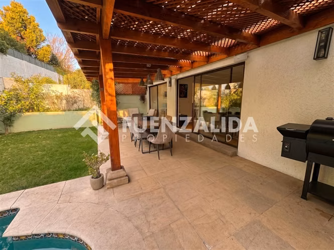 Casa en Condominio - San Carlos de Apoquindo 5D 4B