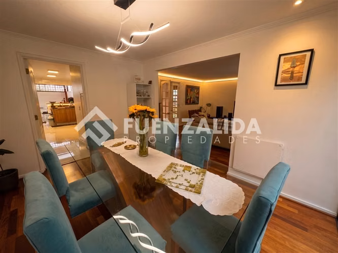 Casa en Condominio - San Carlos de Apoquindo 5D 4B