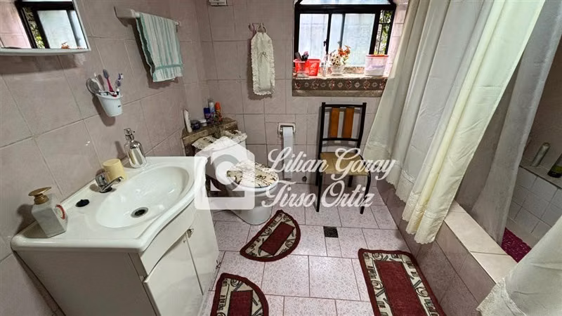 Casa en venta de 5 dorm. en Tomé