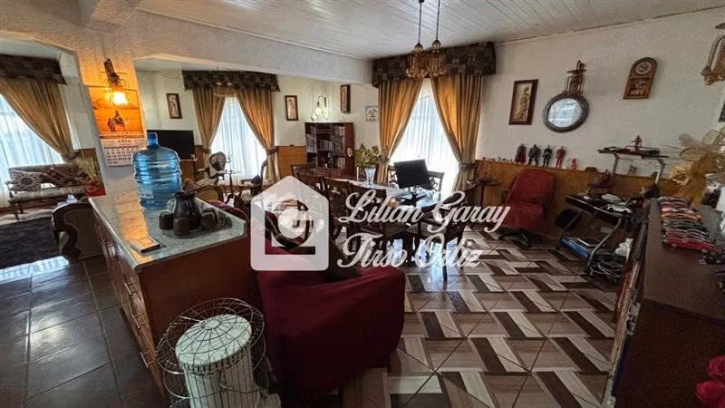 Casa en venta de 5 dorm. en Tomé