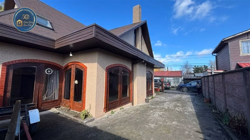 Casa en venta de 4 dorm. en Concepción