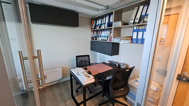 Oficina en venta en Concepción , 3 ESTACIONAMIENTOS Y 3 BOD - Imagen 9