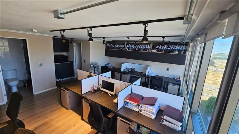 Oficina en venta en Concepción , 3 ESTACIONAMIENTOS Y 3 BOD - Imagen 11