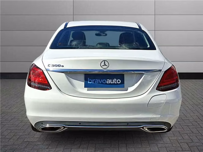 MERCEDES-BENZ C 300 2021